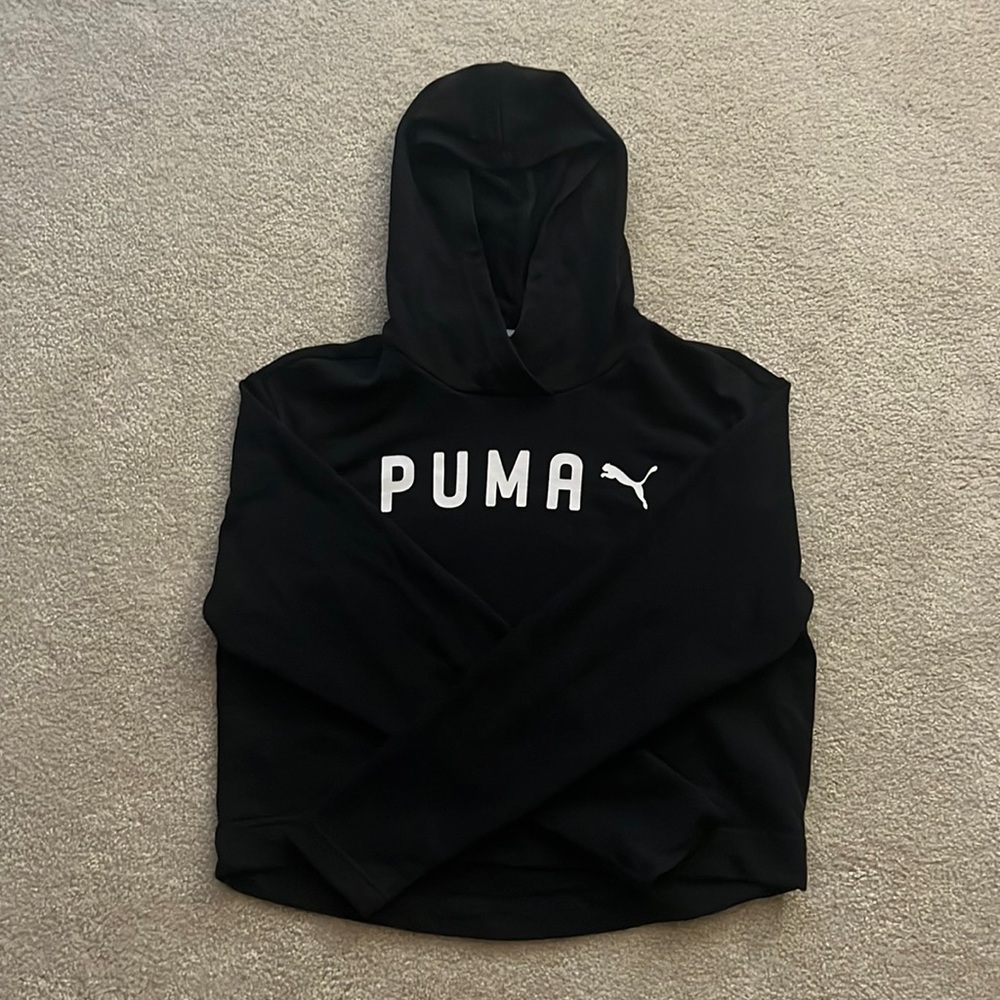 Puma - Black cropped sweatshirt